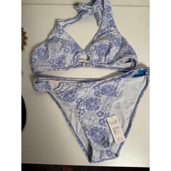 Cupshe women’s size large blue bikini NWT blueish purple flowers w/ heart detail - Picture 3 of 3